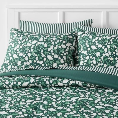 Floral Printed Microfiber Reversible Comforter & Sheets Set Dark Green - Room Essentials™ - Image 7